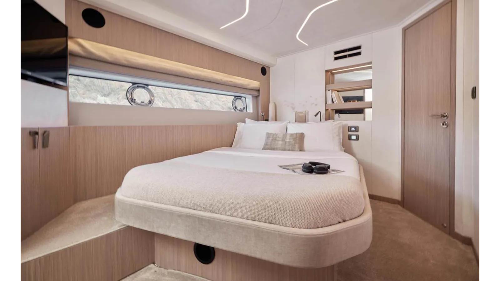 Buy a F5.7 F5.7 at Shestakov Yacht Sales