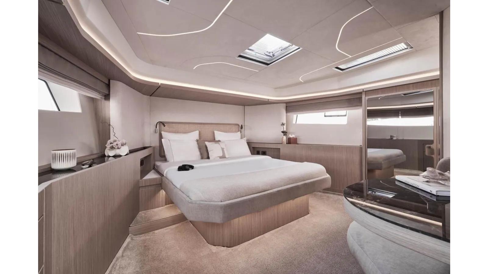 Buy a F5.7 - PRESTIGE at Shestakov Yacht Sales