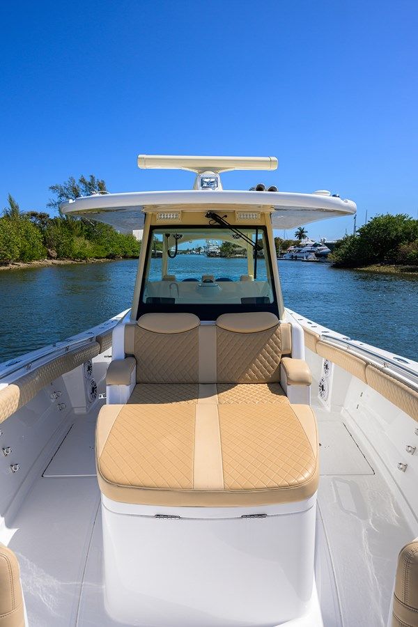 SPRINKLES - HCB yacht sale