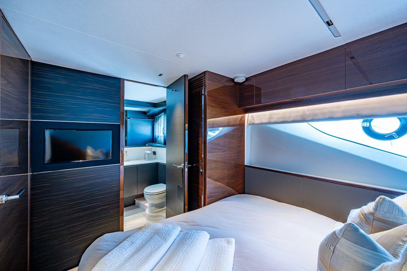 Купить яхту Splash X95 в Shestakov Yacht Sales