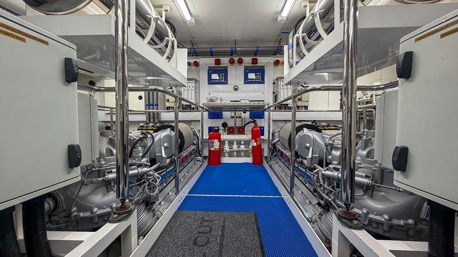 Buy a yacht FINAL CUT 2011