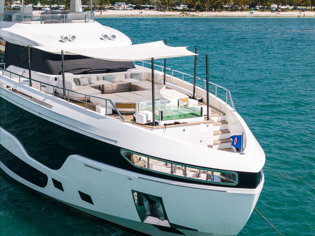 Buy a yacht TYCOON 36M Grande