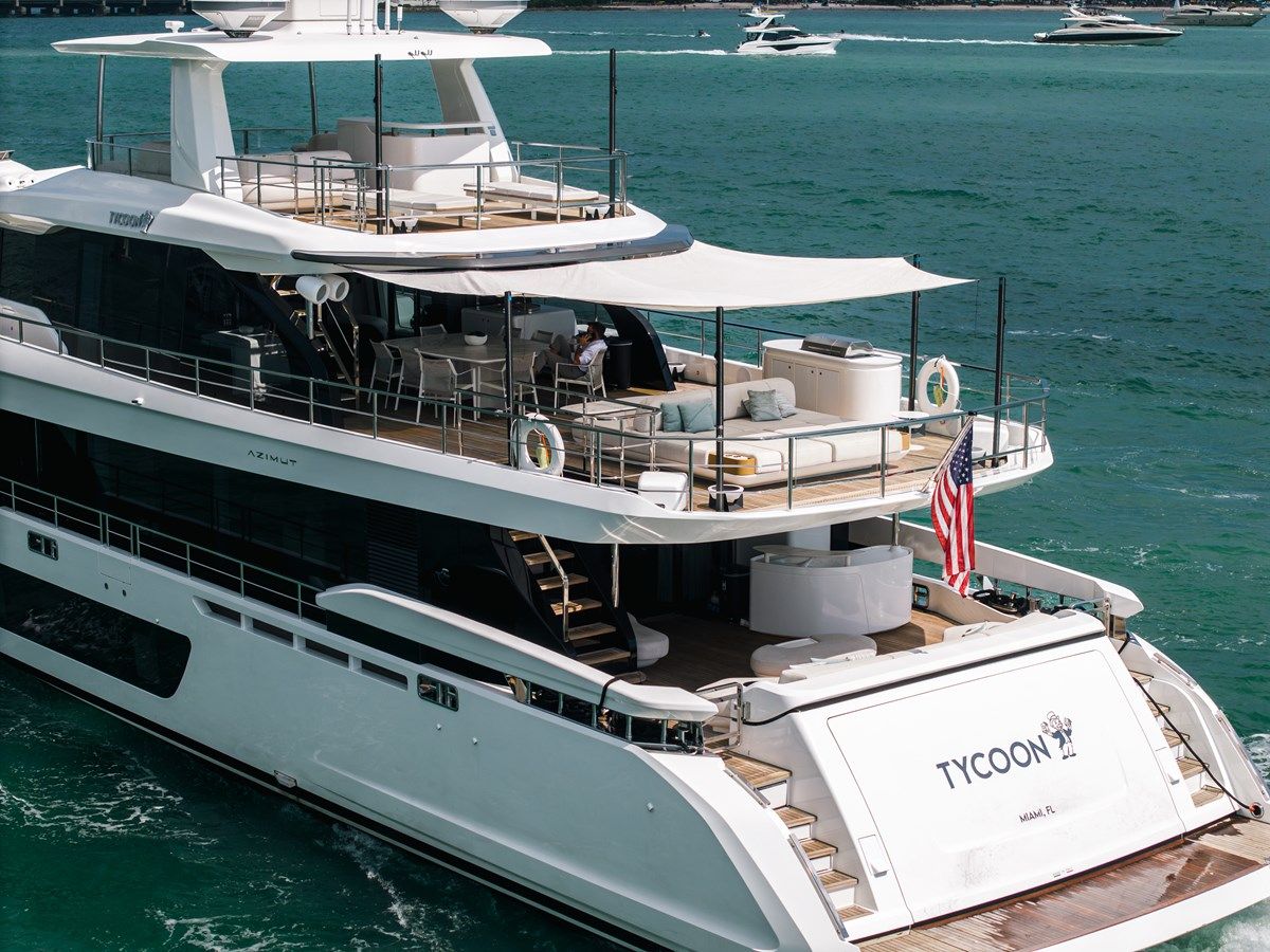 Buy a yacht TYCOON