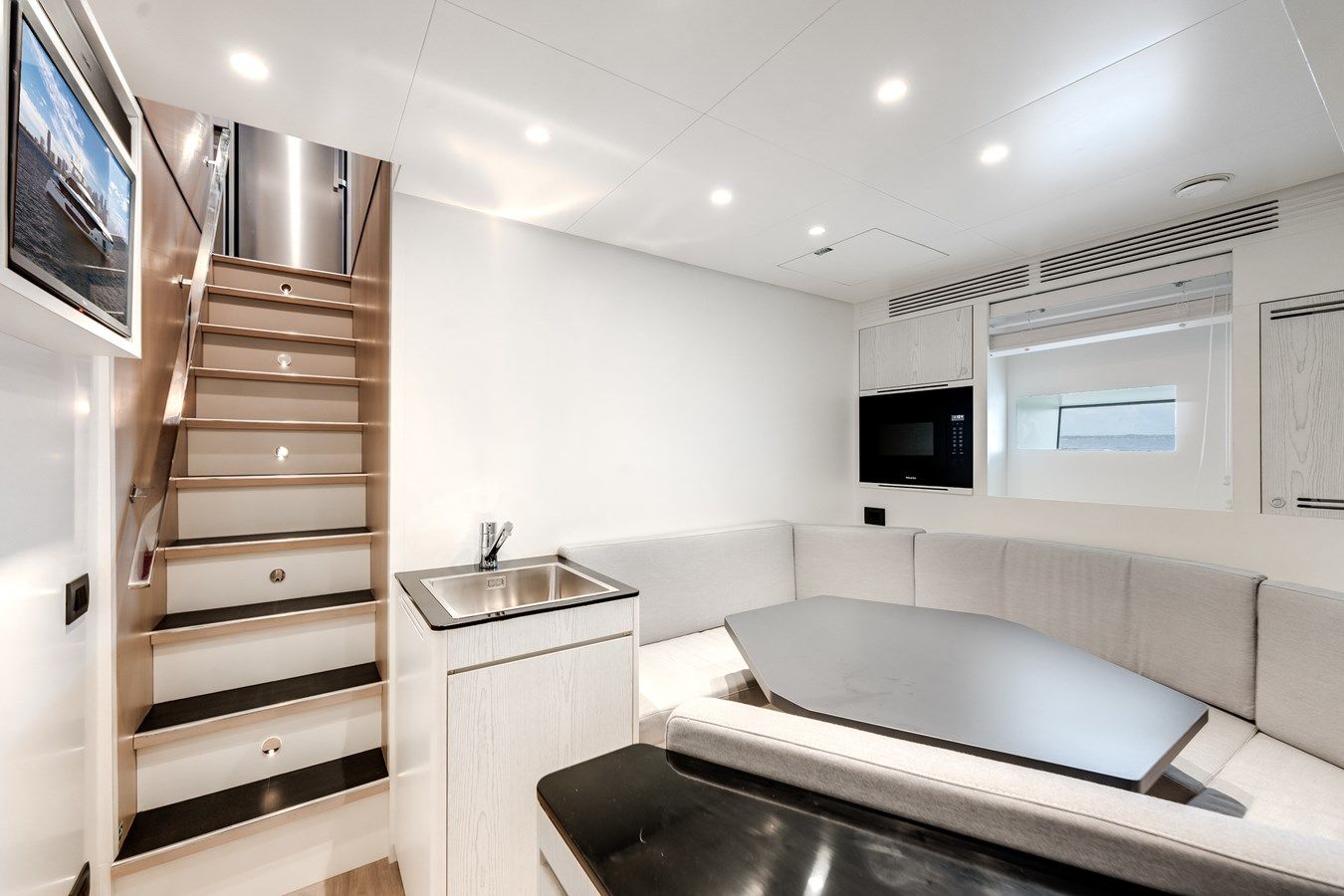 Buy a yacht TYCOON 115