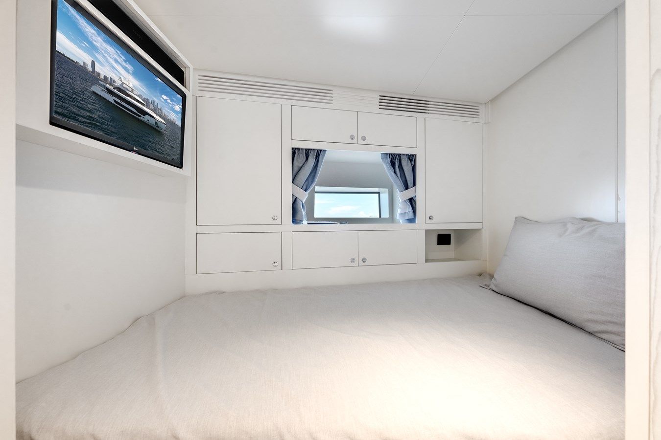 TYCOON 36M Grande yacht sale