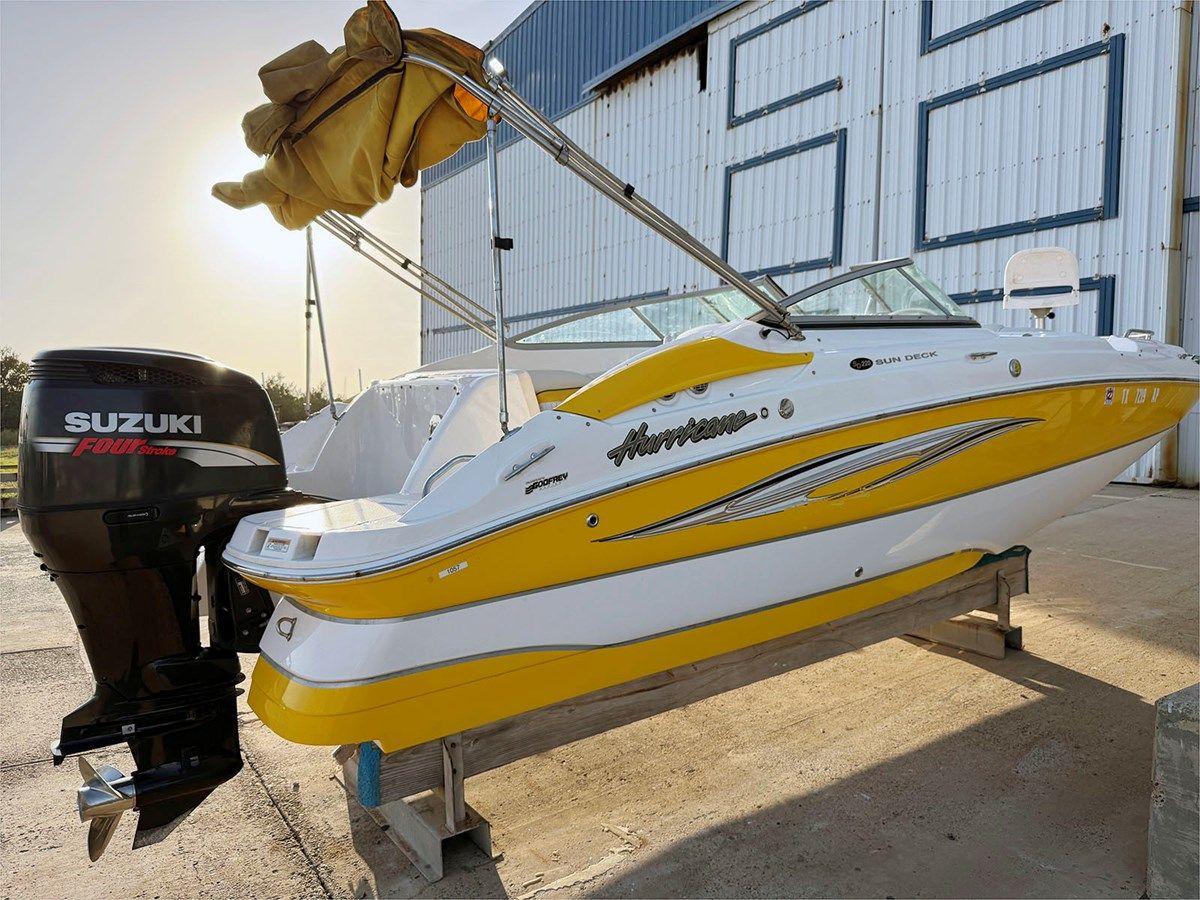 the best price on 22' Hurricane 2008 Sun Deck 220