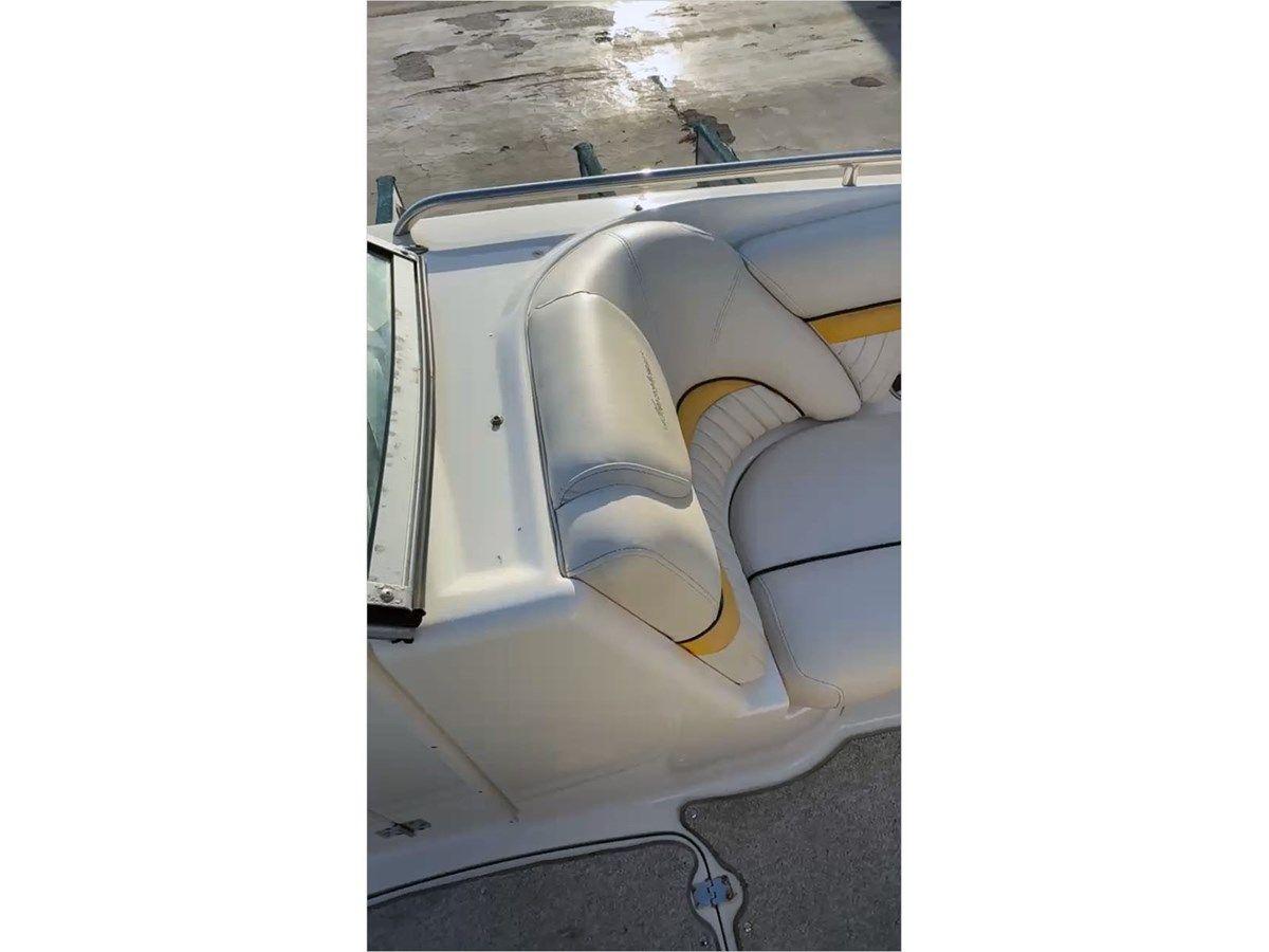 the best price on 22' Hurricane 2008 Sun Deck 220 2008