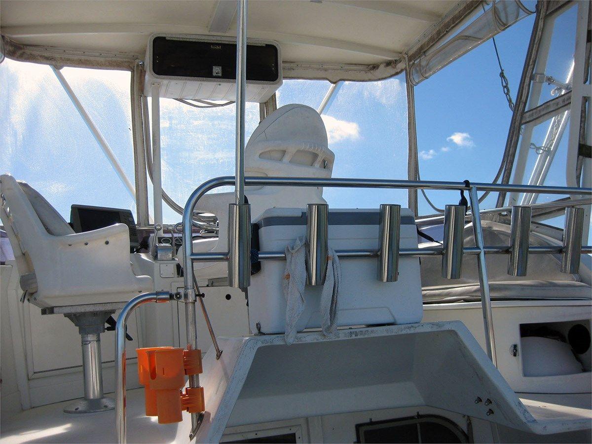 Buy a 29' Blackfin 1988 Sport Combi at Shestakov Yacht Sales