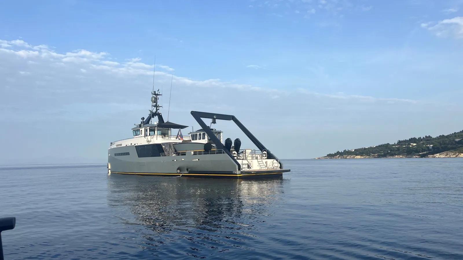 NO DESTINATION Fast Crew Supplier 3307 price