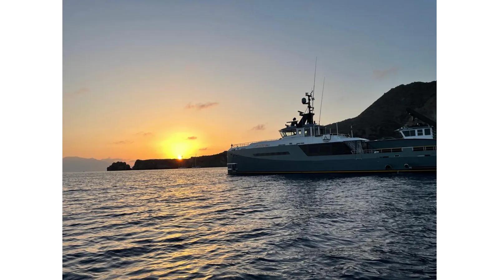 NO DESTINATION 2009 price