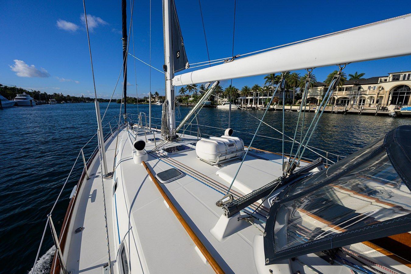 the best price on WINDIGO - Beneteau