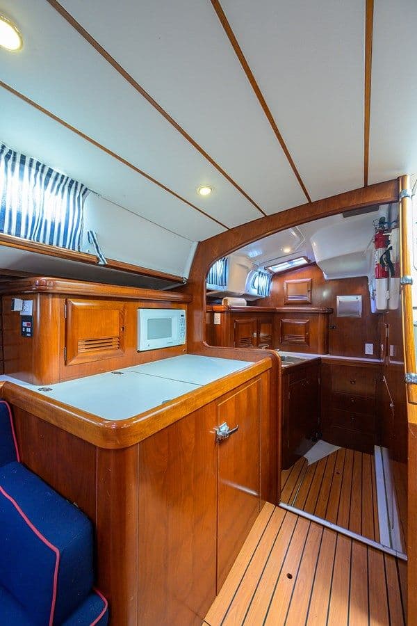 the best price on WINDIGO 2003