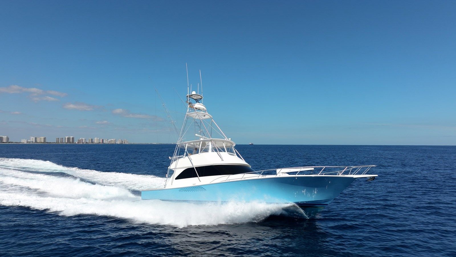 Стоимость яхты Defiance Convertible