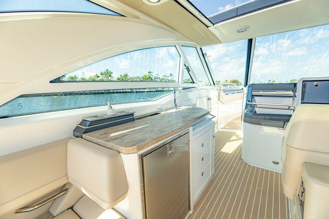 Стоимость яхты Seaspan