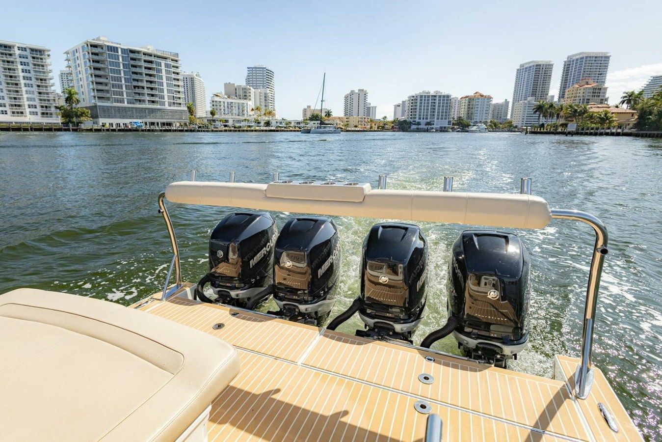 Купить яхту Seaspan в Shestakov Yacht Sales