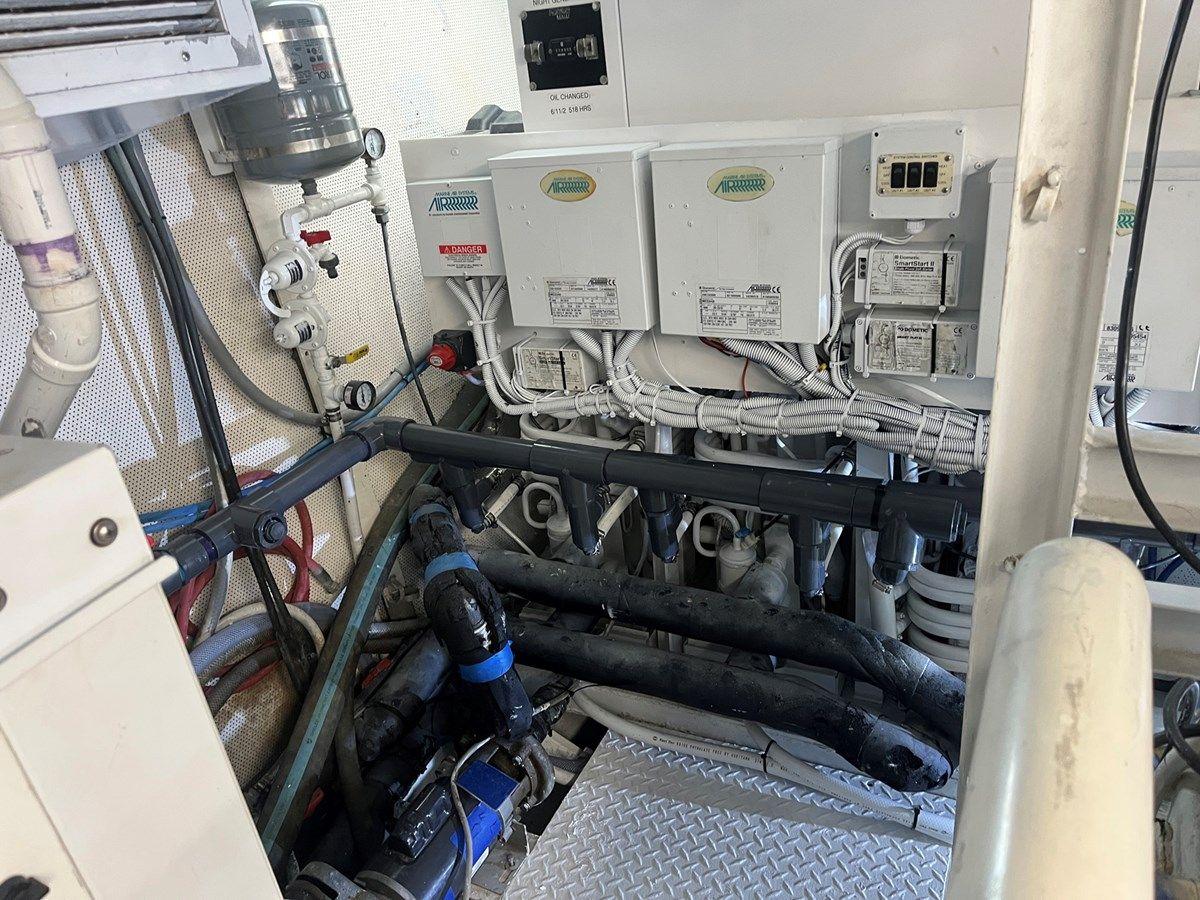 Buy a yacht MON SHERI 1990