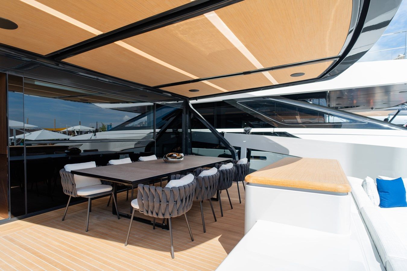 Купить EXTRA X90 FAST - EXTRA YACHTS