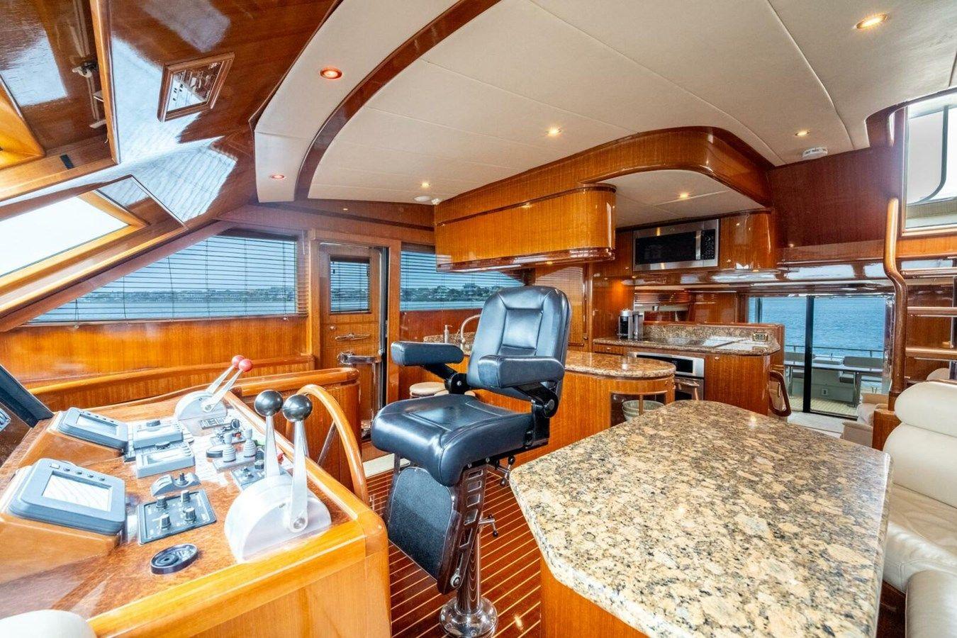 the best price on WHILEAWAY III - HAMPTON YACHTS