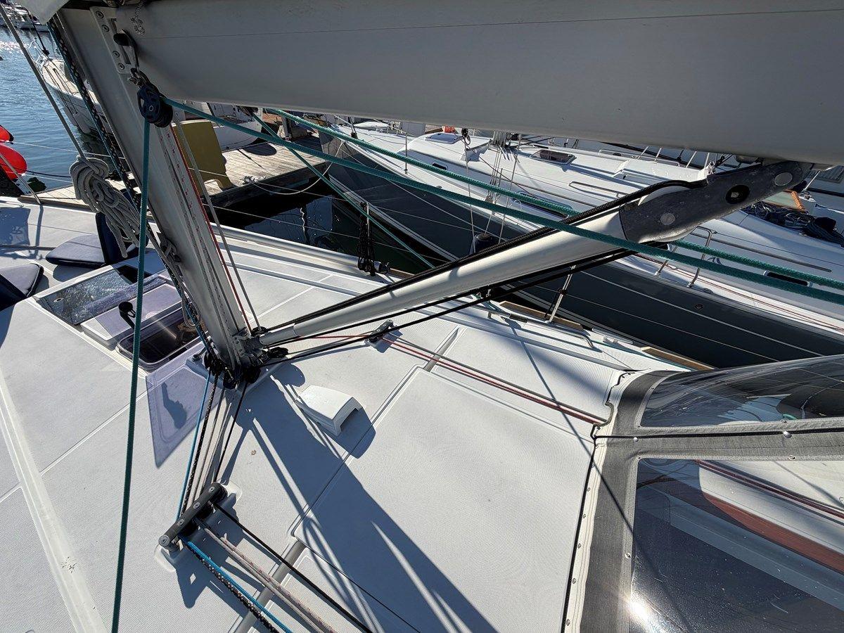 NEW LATITUDE Oceanis