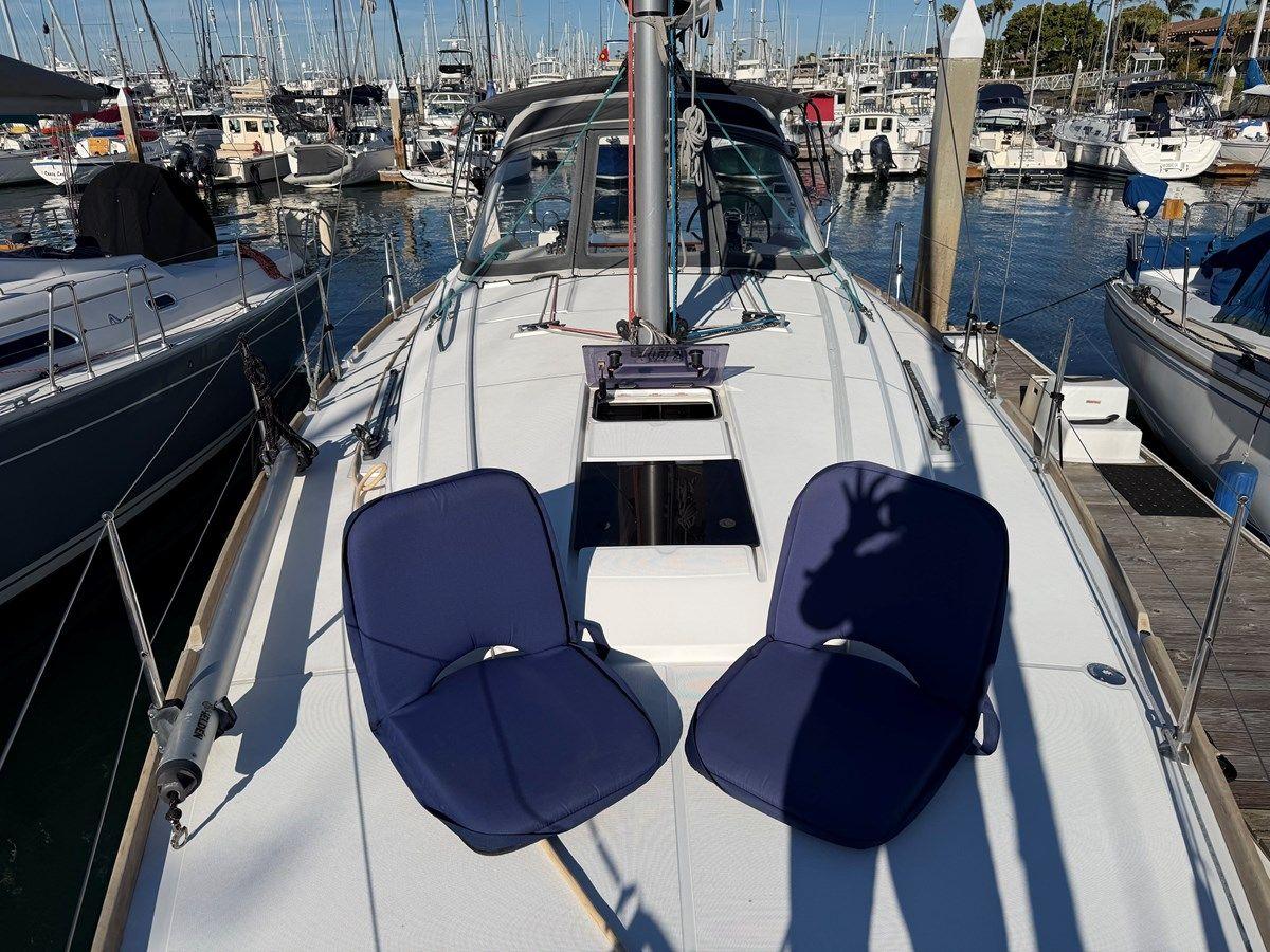 Buy a yacht NEW LATITUDE 2016