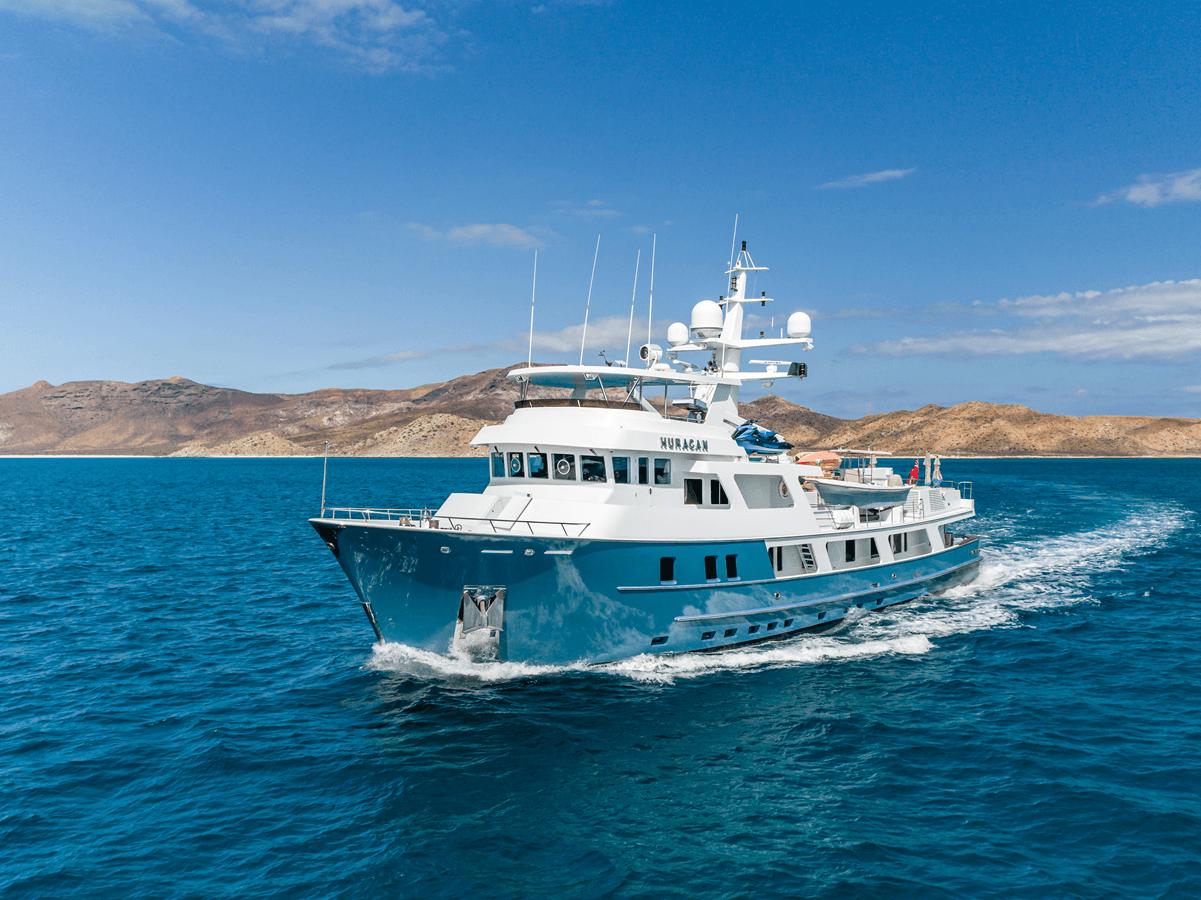 Buy a yacht Huracan Expedition
