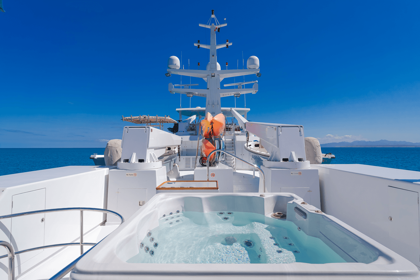 Лучшая цена на Huracan Expedition