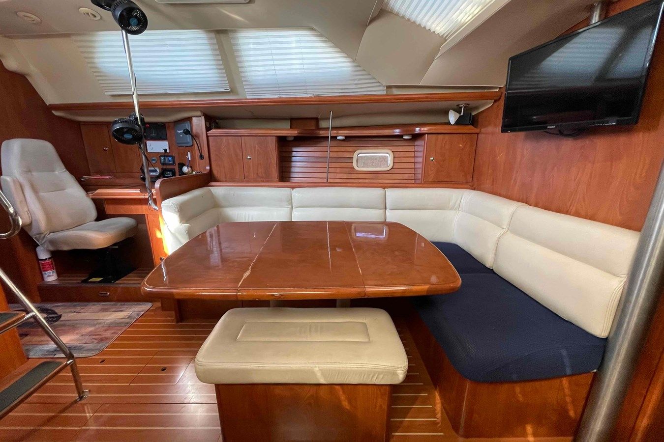 best yacht sales deals SNAIL'N - HUNTER