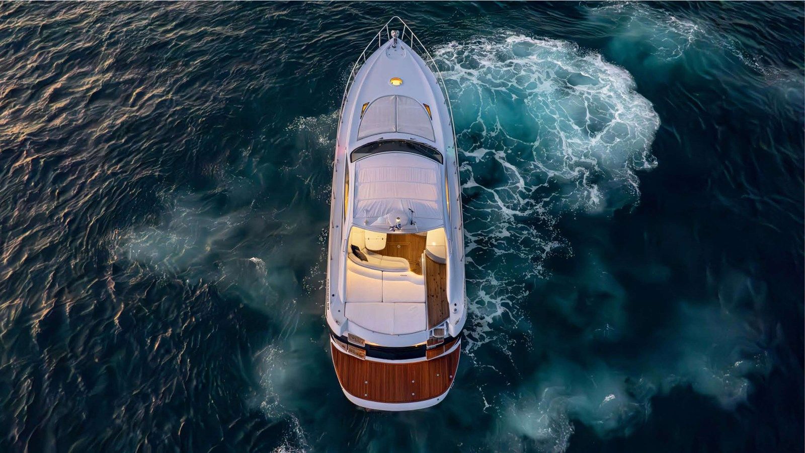 MIRA - PERSHING yacht sale