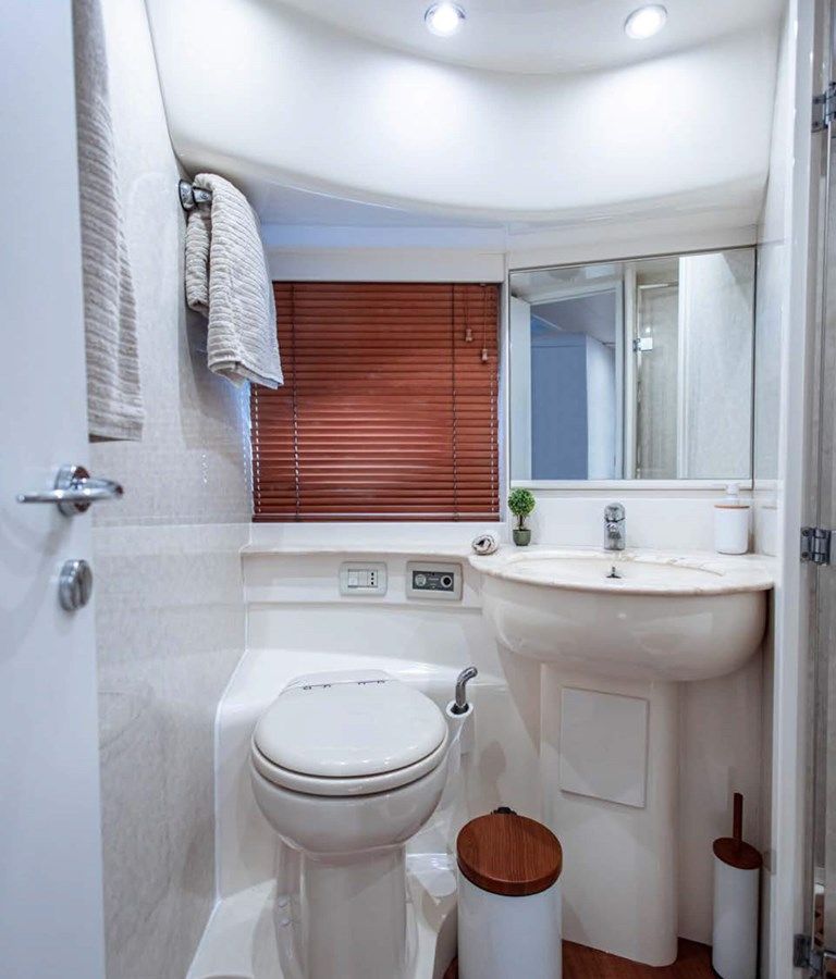 best yacht sales deals MIRA 55