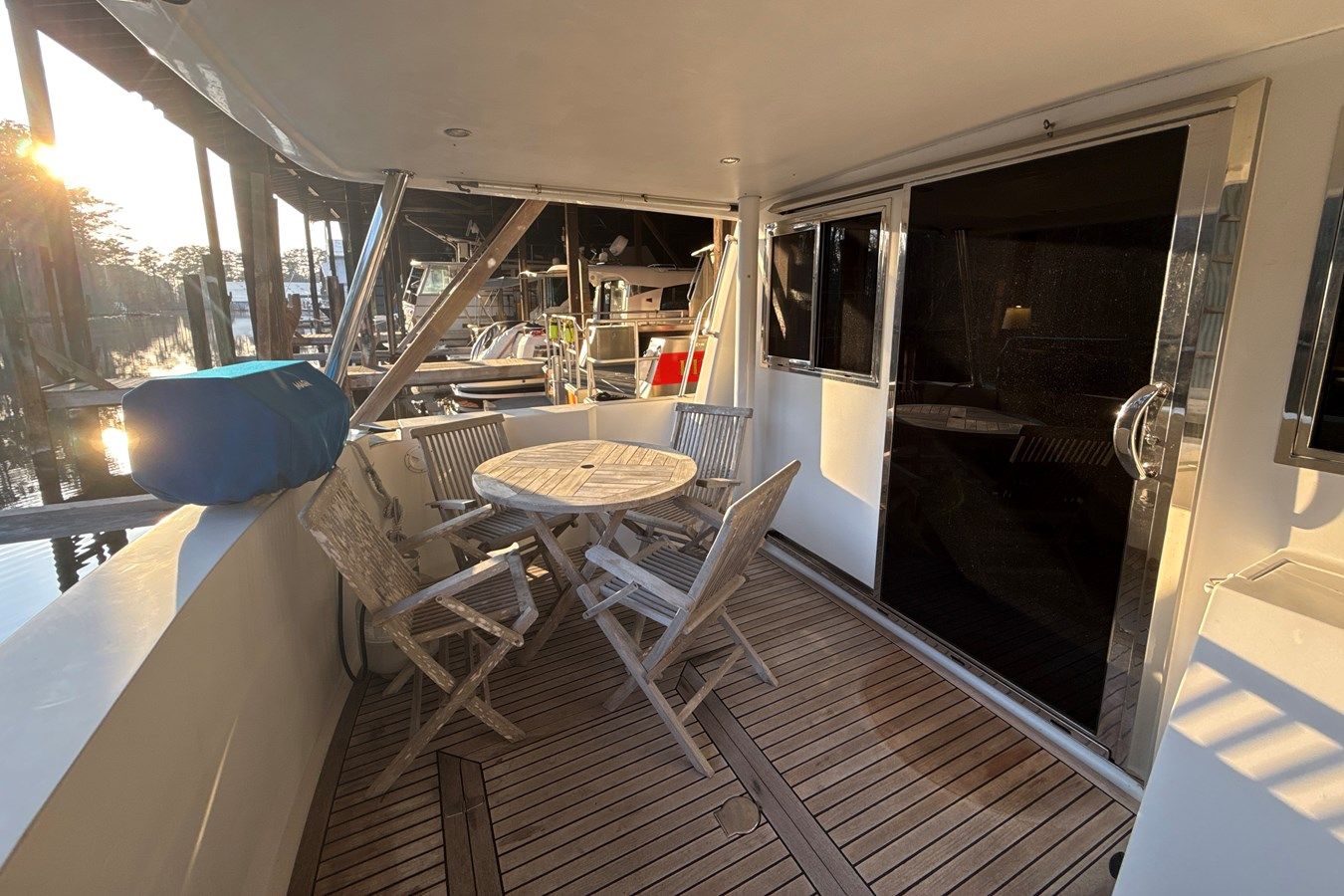 KNOT QUITTERS - SYMBOL