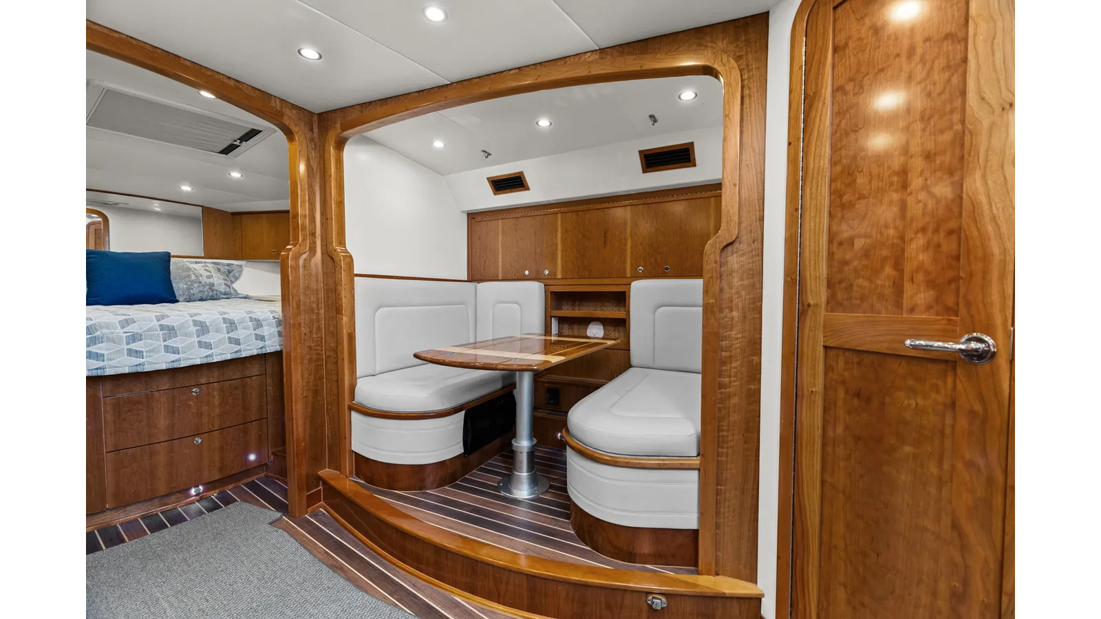 the best price on Tiburon - ALBEMARLE