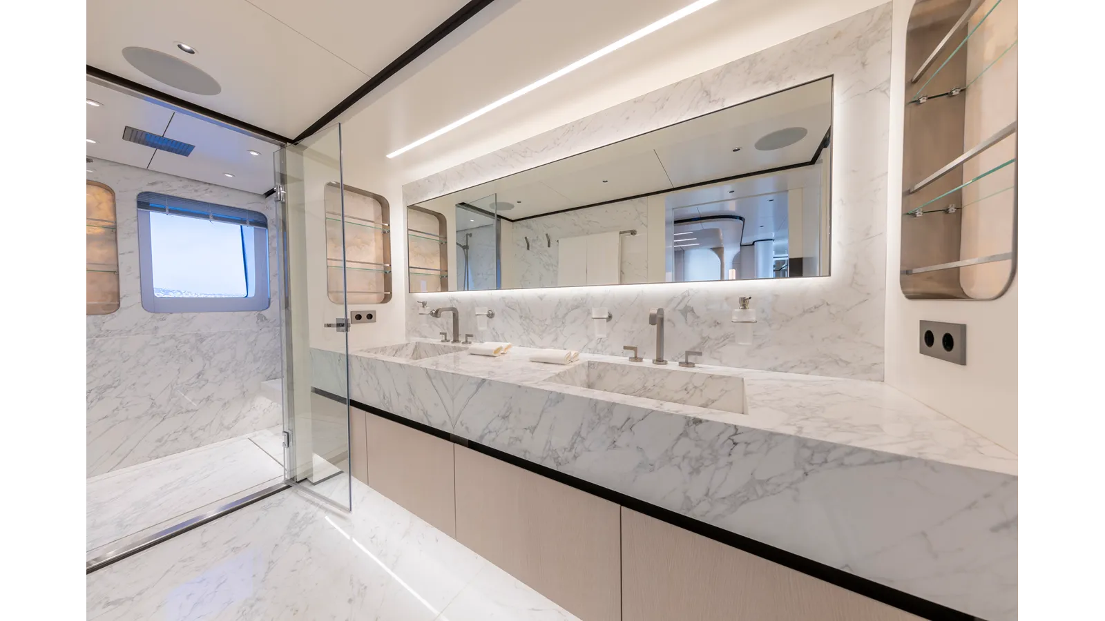 Лучшие предложения покупки яхты BEE EXPLORER