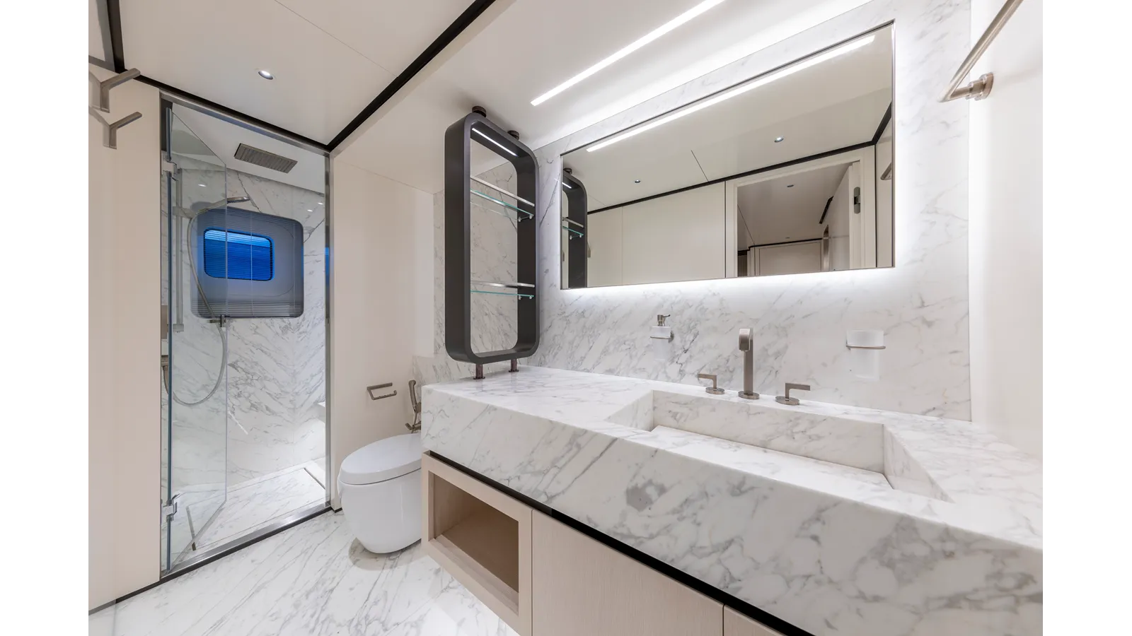 Купить BEE EXPLORER 2025