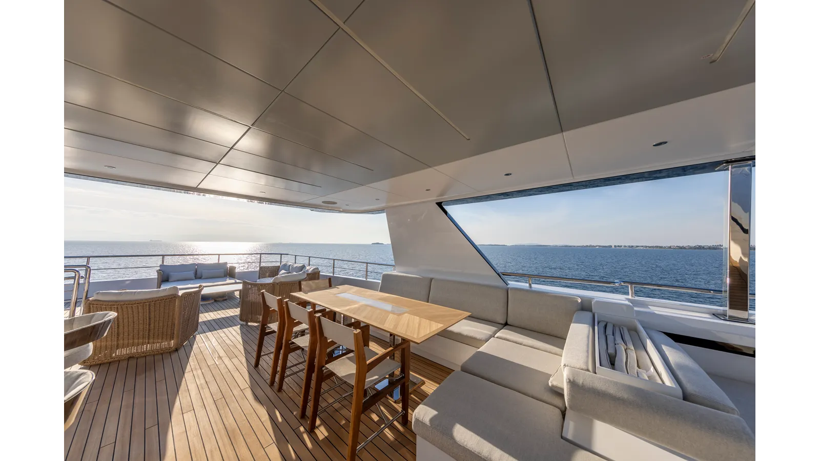 Купить яхту BEE EXPLORER 2025 в Shestakov Yacht Sales