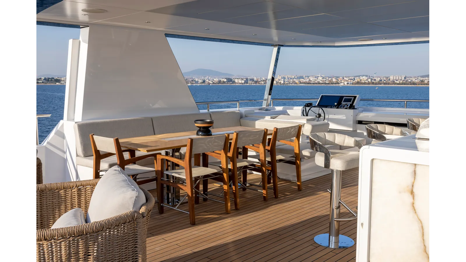 Продажа яхты BEE EXPLORER - CUSTOM