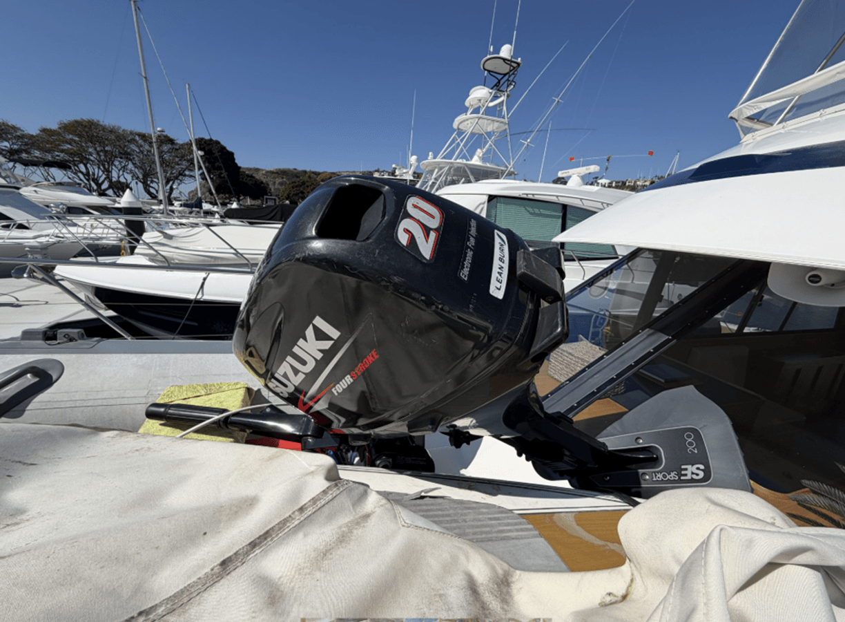 1993 Riviera 47 Open Flybridge - Riviera yacht sale