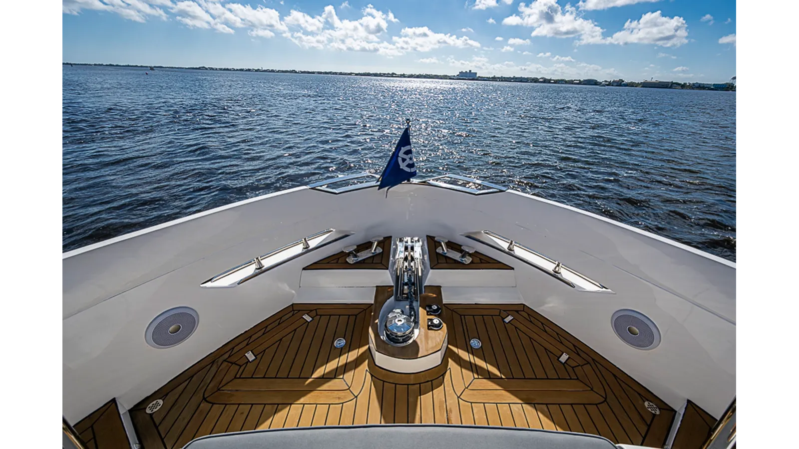 Купить яхту MONARCH 52 в Shestakov Yacht Sales