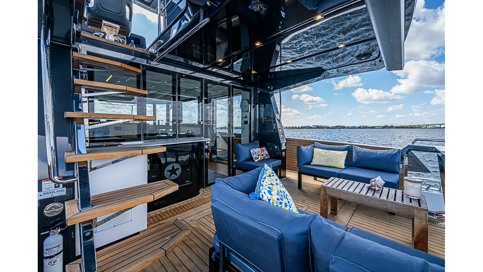 Стоимость яхты MONARCH - OKEAN YACHTS