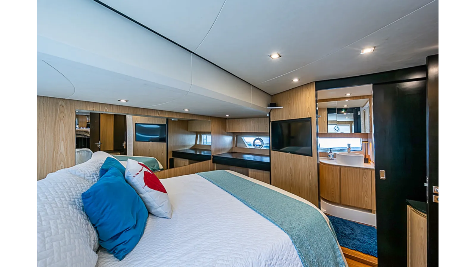 Лучшие предложения покупки яхты MONARCH - OKEAN YACHTS