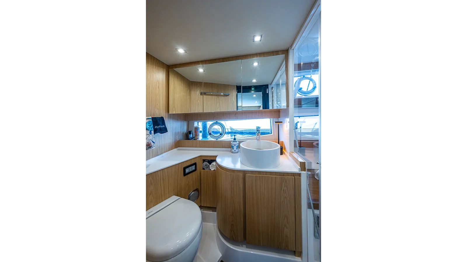 Продажа яхты MONARCH - OKEAN YACHTS