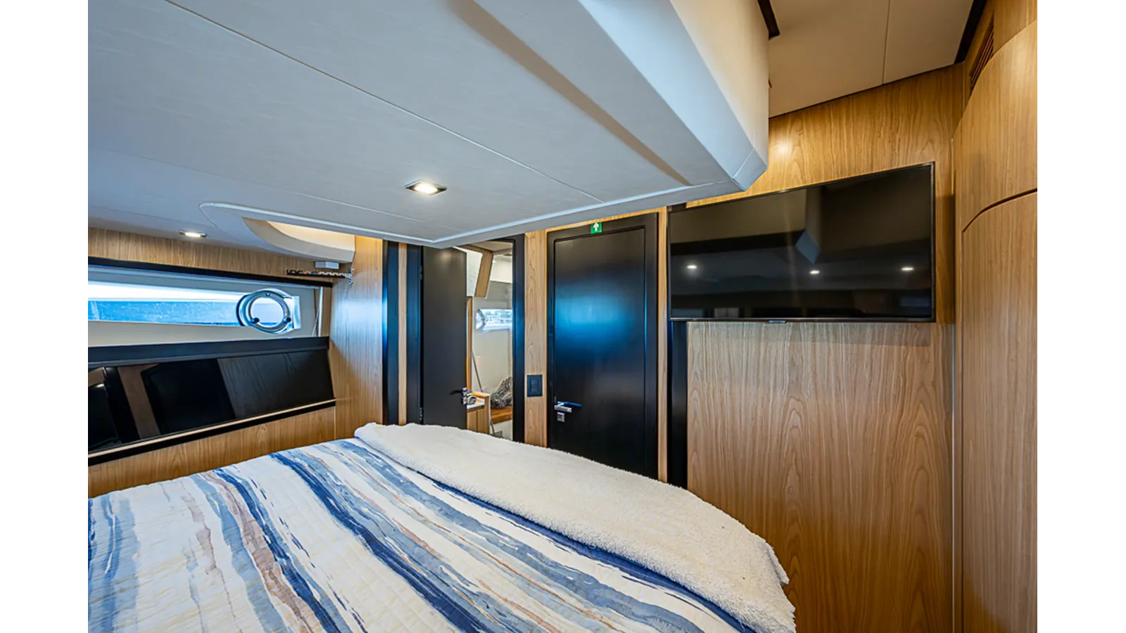 Стоимость яхты MONARCH - OKEAN YACHTS