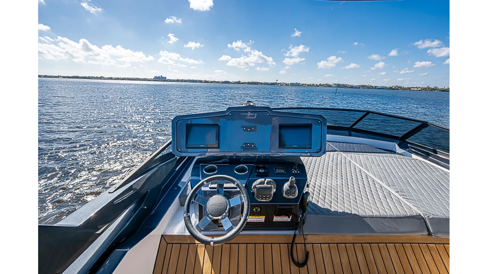 Купить яхту MONARCH - OKEAN YACHTS в Shestakov Yacht Sales