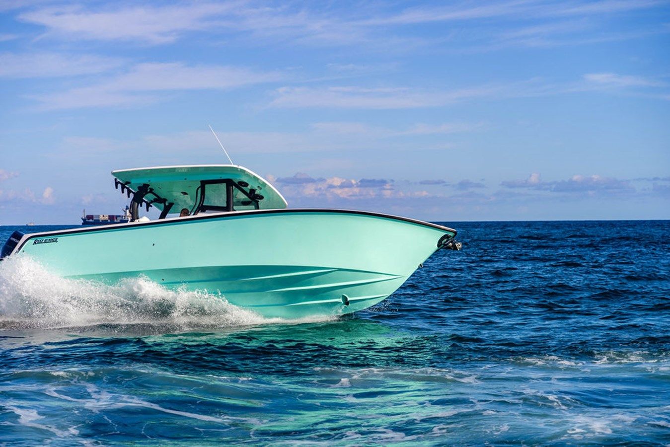 340 Open - REEF RUNNER