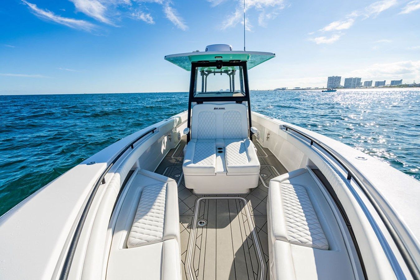 the best price on 340 Open - REEF RUNNER