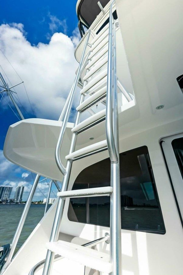 Лучшая цена на Princess Lily 66