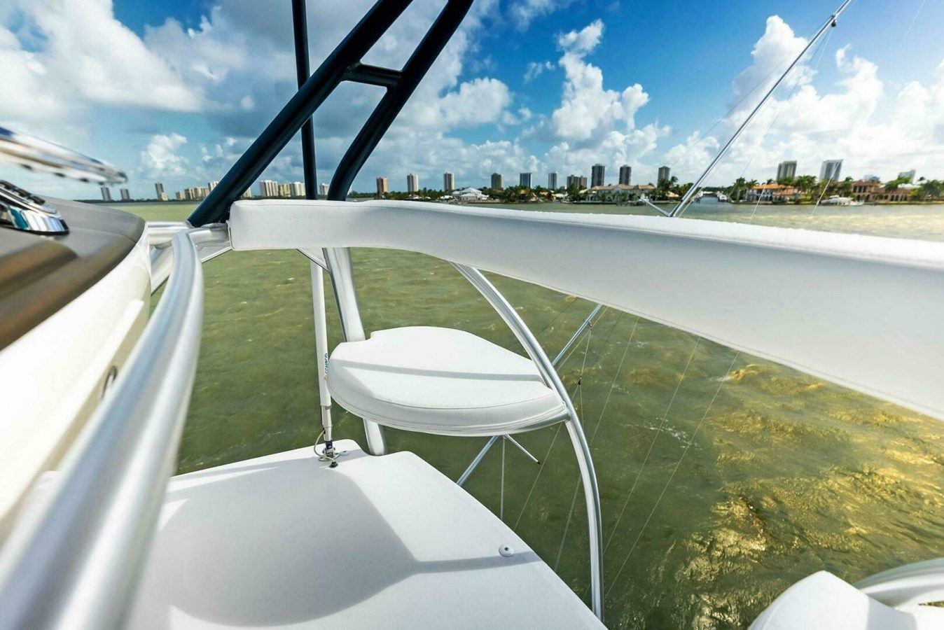 Купить Princess Lily 66 Enclosed Bridge