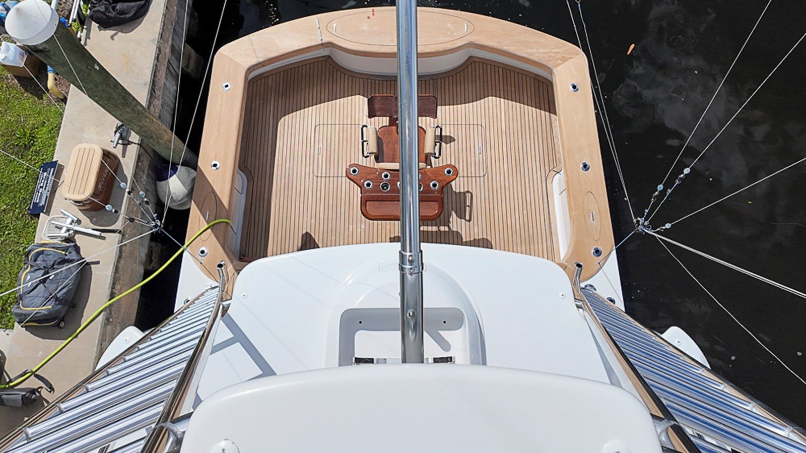 Buy a yacht FIRST LIGHT 65