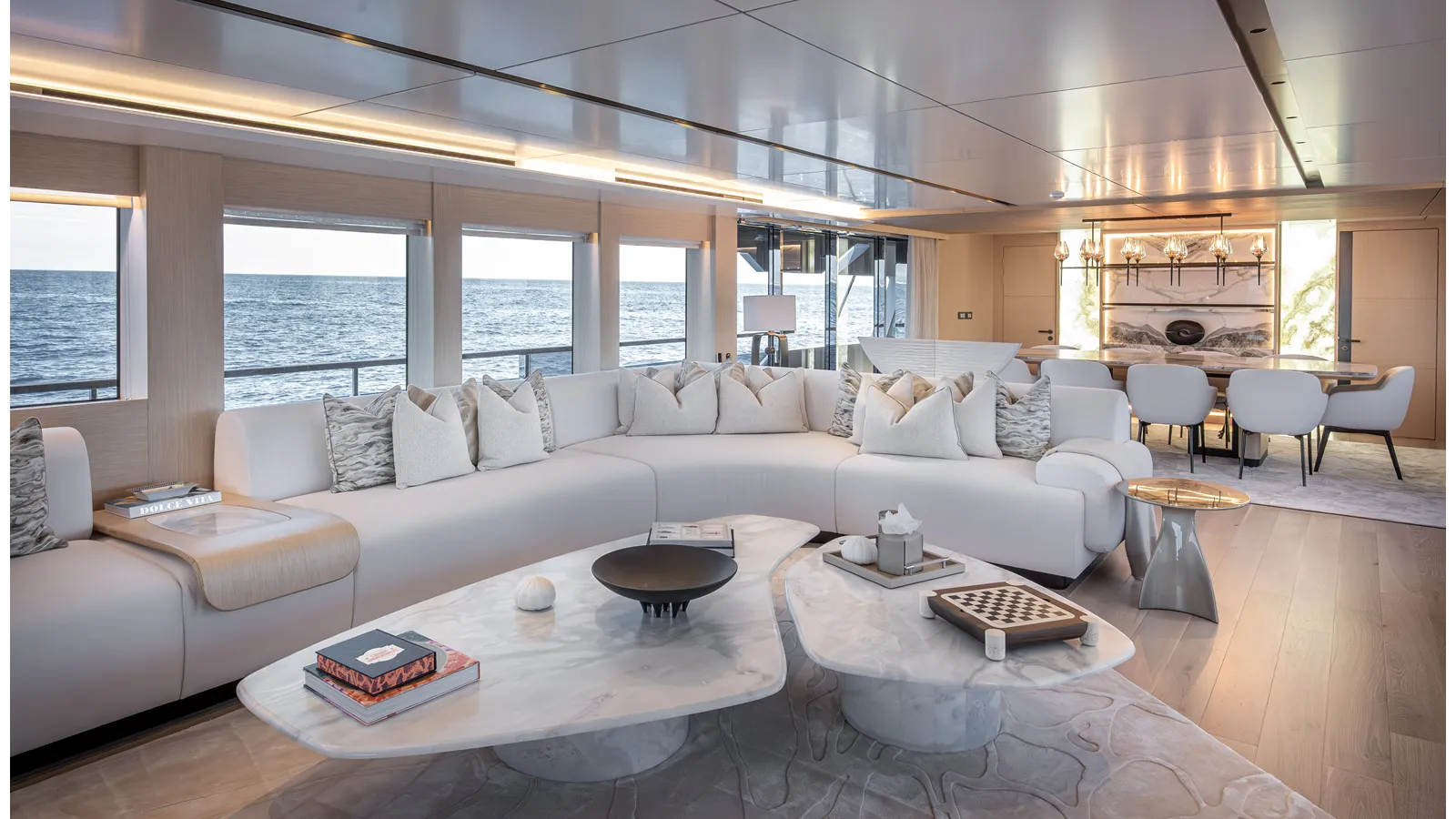 the best price on NUMARINE 37XP-21 2027