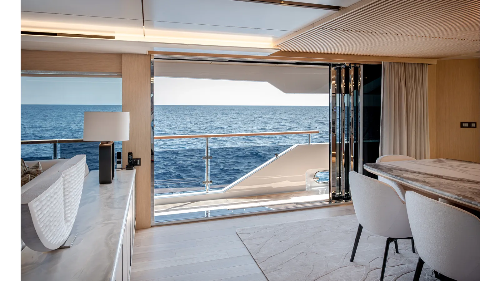 Buy a NUMARINE 37XP-21 - Numarine at Shestakov Yacht Sales