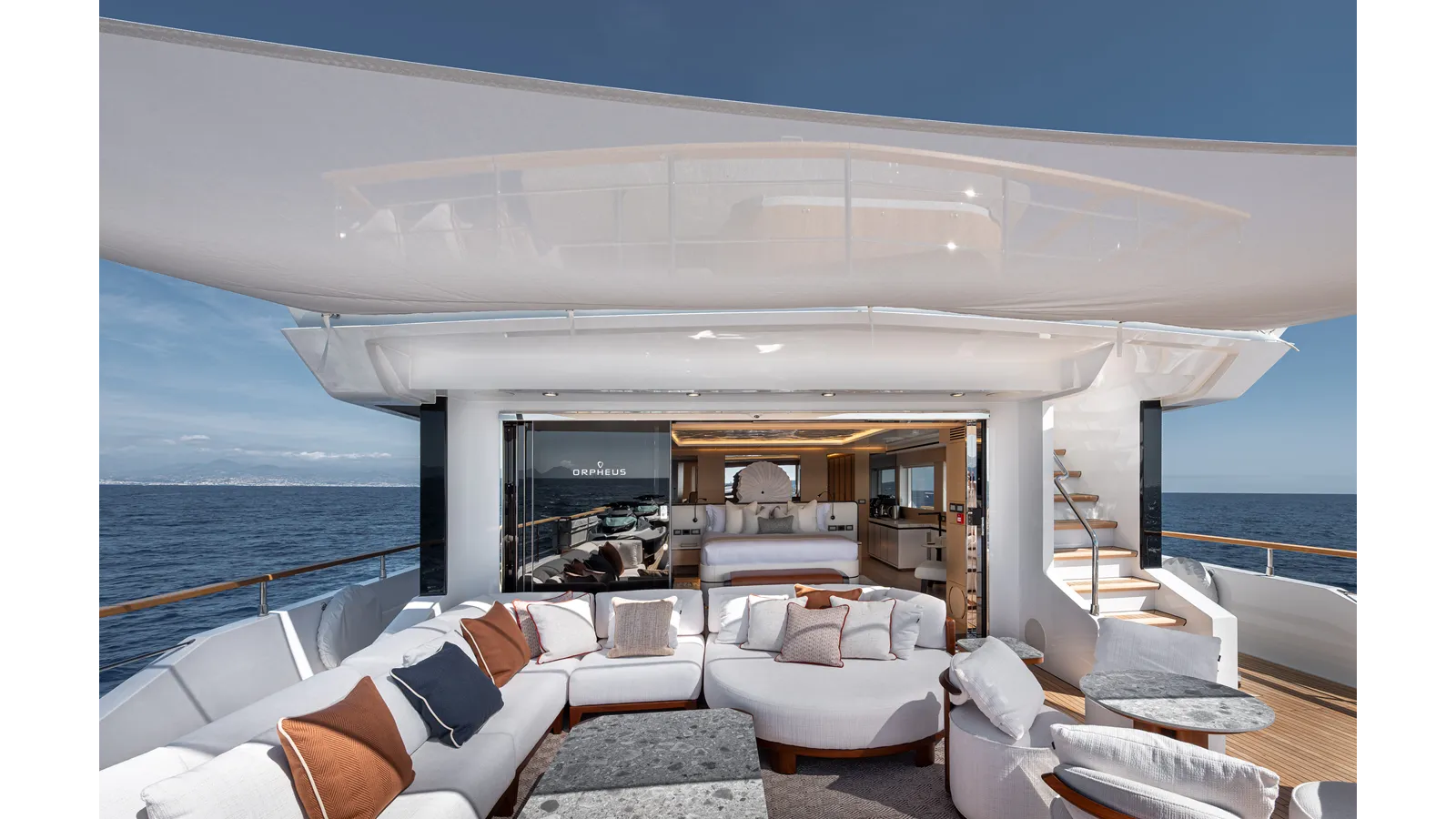 Buy a NUMARINE 37XP-21 - Numarine at Shestakov Yacht Sales